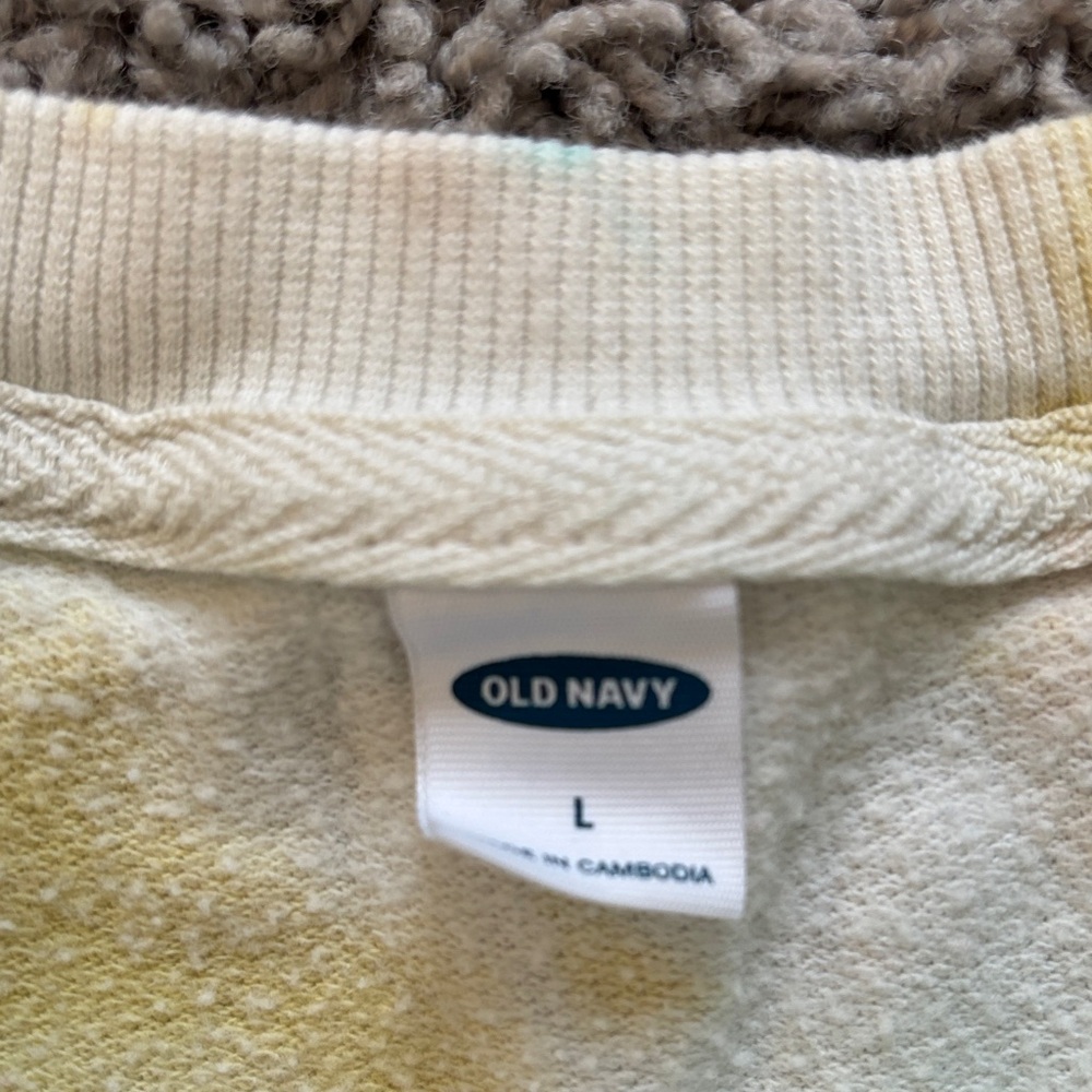 Old Navy Vibrant Tie-Dye Pullover - Picture 4 of 11